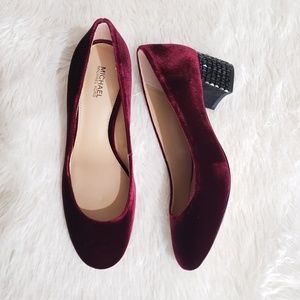 Michael Kors Arabella Velvet Kitten Pumps Size 7
